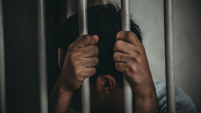 Bank fraudulent slave reaches jail | बँकेची फसवणूक करणारा गुलाम पोहोचला तुरुंगात