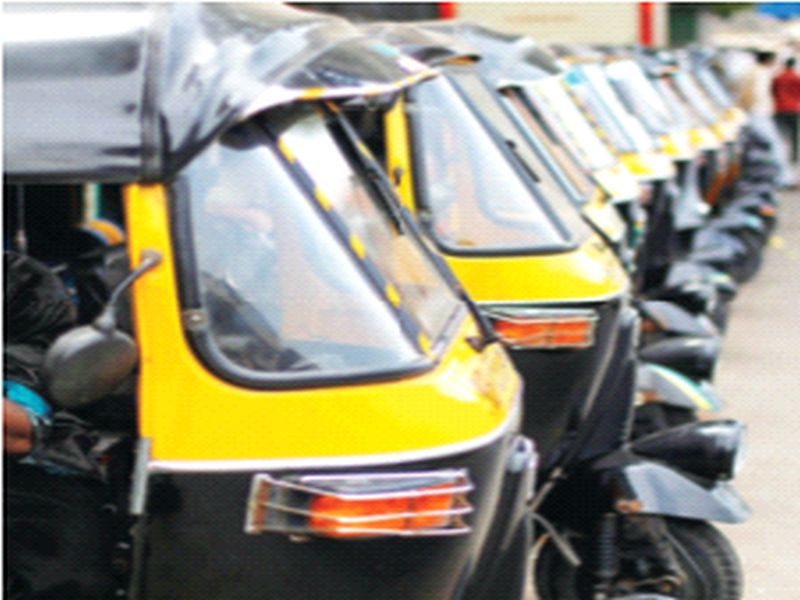 If more than two passengers are taken in the rickshaw, action will be taken | रिक्षात दोनपेक्षा जास्त प्रवासी घेतल्यास उगारू कारवाईचा बडगा