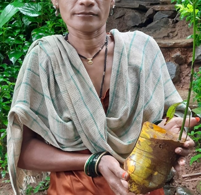 Mumbaikars support tribals for forest conservation | वन संवर्धनासाठी आदिवासी बांधवाना मुंबईकरांकडून पाठबळ