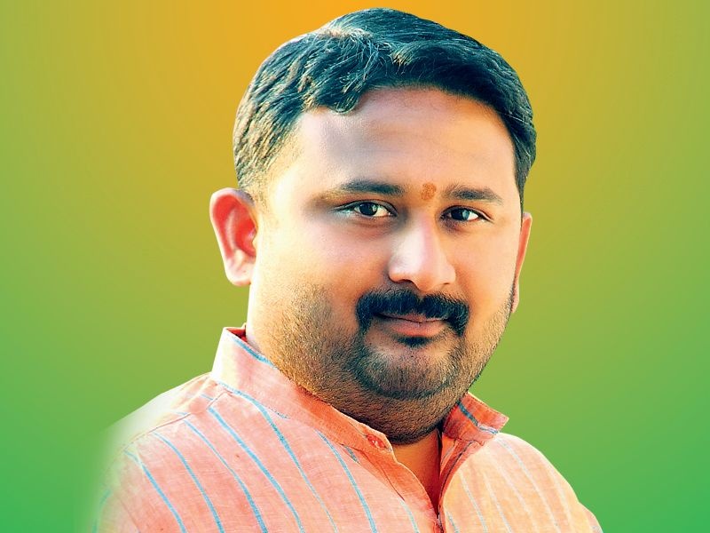 Khamgaon Election Results 2019:Maharashtra vidhan sabha election Results 2019 Aakash phundkar beat Dnyaneshwar Patil | खामगाव निवडणूक निकाल : खामगावात पुनश्च: कमळ ; आकाश फुंडकर विजयी