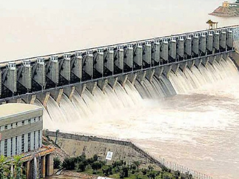 One and a half lakh cusecs of water will be released from Almaty dam | अलमट्टी धरणातून दीड लाख क्युसेकने विसर्ग सुरु, कृष्णेच्या पाणीपातळीत वाढ; महापुराची धास्ती