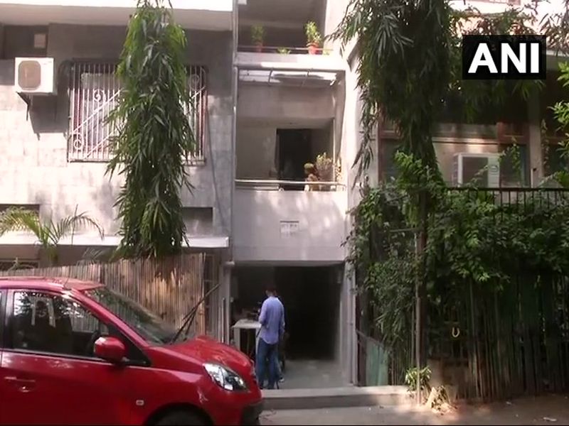 Income Tax Department raids 16 locations of Delhi Minister Kailash Gahlot in Delhi and Gurugram | केजरीवाल सरकारमधील मंत्र्याच्या घरांवर प्राप्तिकर विभागाचे छापे  
