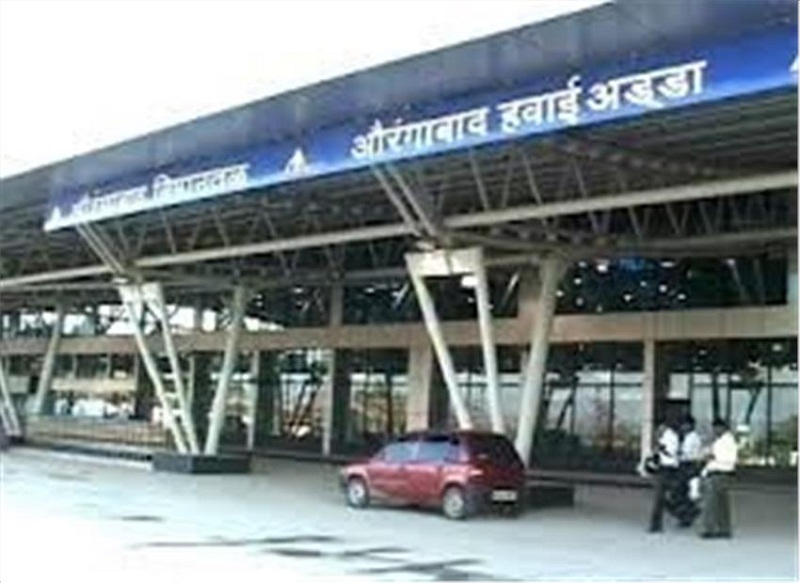 Aurangabad Airport runway to be expanded; Marking will be completed in a week by modern machinery | विमानतळ धावपट्टीचा होणार विस्तार; आधुनिक यंत्राद्वारे एका आठवड्यात पूर्ण होणार मार्किंग