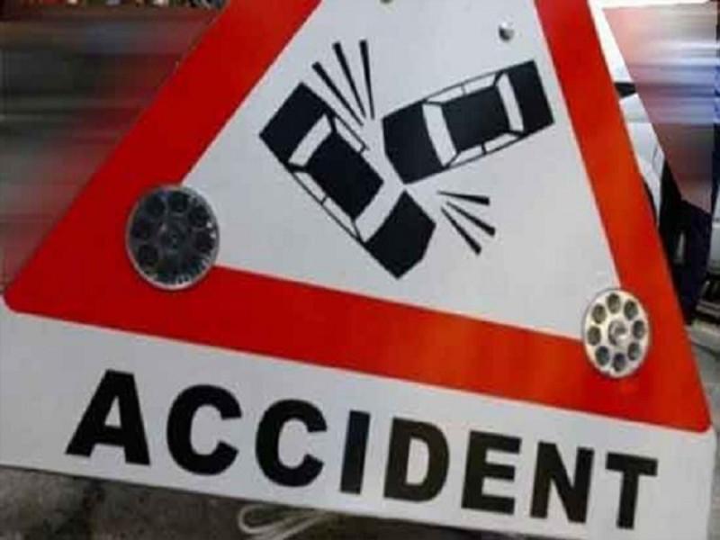 eicher Tempo and Bolero jeep accident on Nagar-Kalyan highway, 1 killed and 3 injured | नगर- कल्याण महामार्गावर आयशर टेंपो व बोलेरो गाडीची समोरासमोर धडक, १ठार व ३ जखमी 
