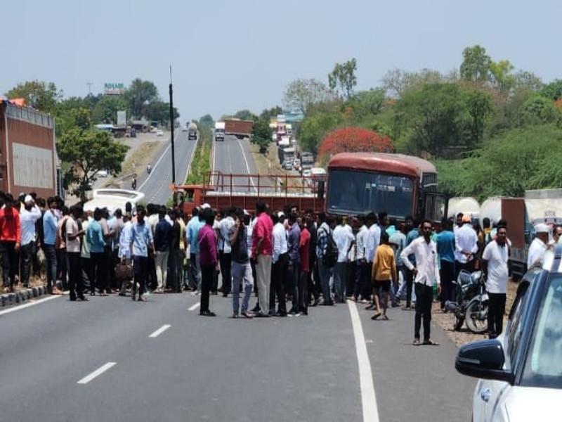 Fatal accident on Pune Solapur National Highway; Eight injured, two in critical condition | Accident: पुणे सोलापूर राष्ट्रीय महामार्गावर भीषण अपघात; आठ जखमी, दोघांची प्रकृती गंभीर