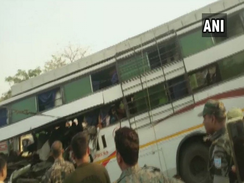11 dead and 25 injured after brake of a bus failed on National Highway 2 in Danuwa Ghati | झारखंडमध्ये भीषण अपघात, 11 जणांचा मृत्यू, 25 जण जखमी