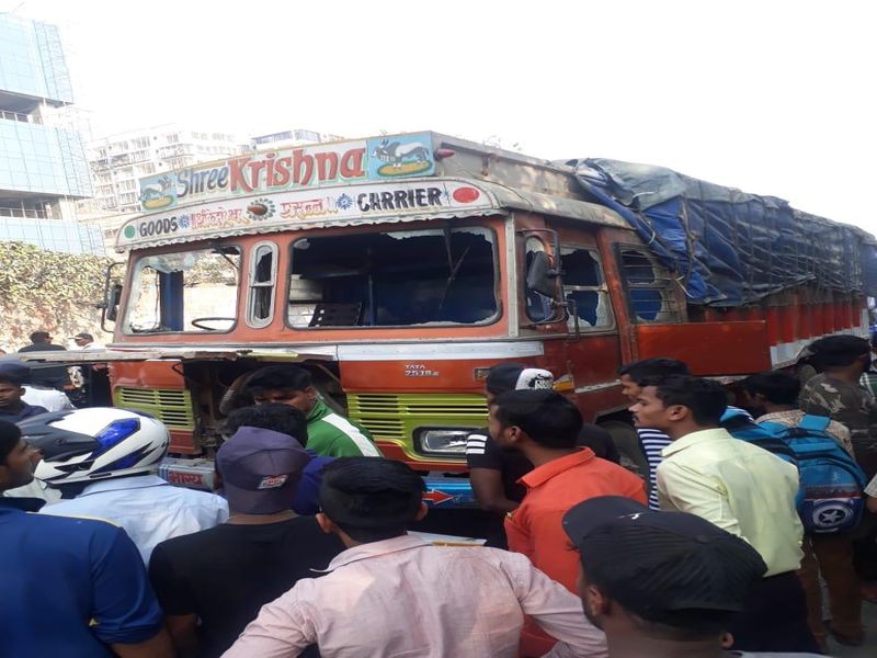 Ghatkopar - Fatal accidents on the Andheri Link Road; Death of both | घाटकोपर - अंधेरी लिंक रोडवर भीषण अपघात; बाप - लेकाचा मृत्यू 