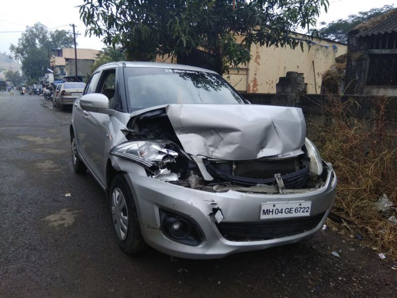 accidents of 7 vehicles in Mumbai-Pune Expressway in Kamshet tunnel | मुंबई-पुणे द्रुतगतीवर कामशेत बोगद्यात 7 वाहनांचा विचित्र अपघात 