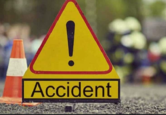 A youth was killed on the spot, one injured in a head-on collision between a bus and a two-wheeler | बस-दुचाकीच्या समोरासमोर धडकेत युवक जागीच ठार, एकजण जखमी