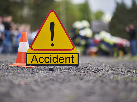 Two people were killed and two minor injured in two accidents near Nagpur | नागपूरजवळ दोन अपघातात महिलेसह दोघे ठार, दोन किरकोळ जखमी