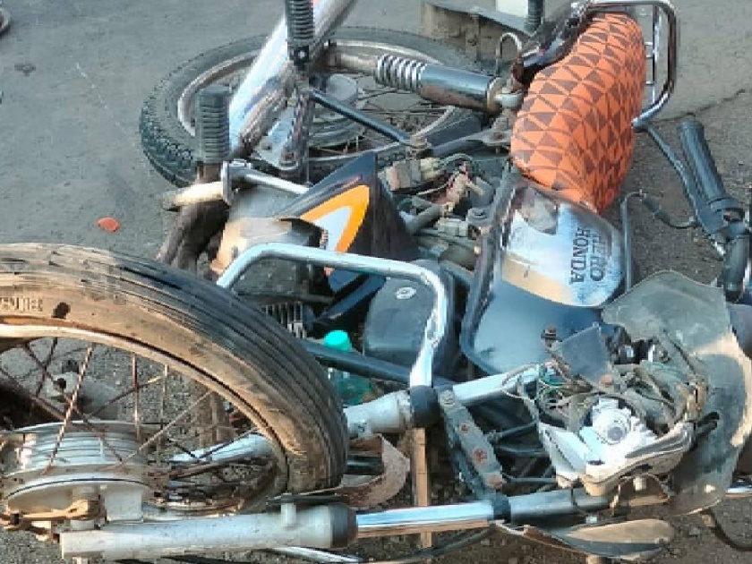 Two-wheeler collides with speeding container, two killed | भरधाव कंटेनरची दुचाकीस धडक, दाेन ठार; छत्रपती संभाजीनगर-नागपूर राज्यमहामार्गावरील घटना