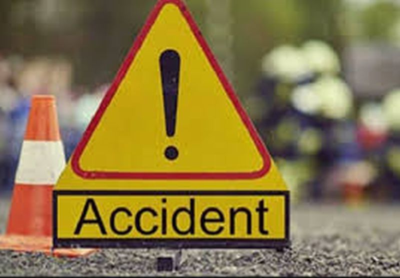 Hit by unknown vehicle; Two-wheeler rider killed | अज्ञात वाहनाची धडक; दुचाकीस्वार ठार