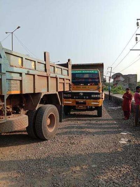 DCP Sahu lashes out sand smugglers | गौण खनिजाची तस्करी करणाऱ्यांना डीसीपी साहू यांचा दणका