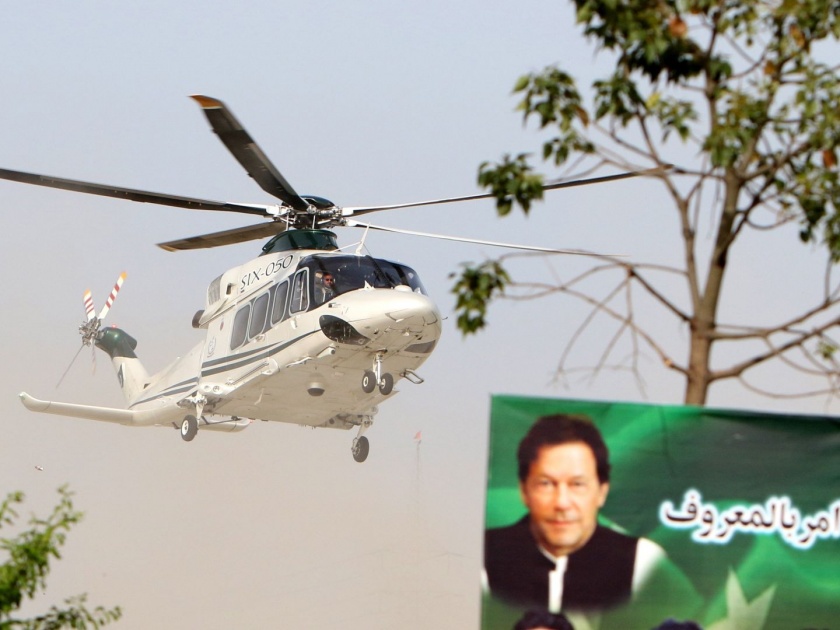 Pakistan: former Prime Minister Imran Khan gets new helicopter gift from Dubai; What's the matter | Imran Khan: पंतप्रधान पद गेले, इम्रान खानना दुबईहून नवे कोरे हेलिकॉप्टर गिफ्ट मिळाले; प्रकरण काय?