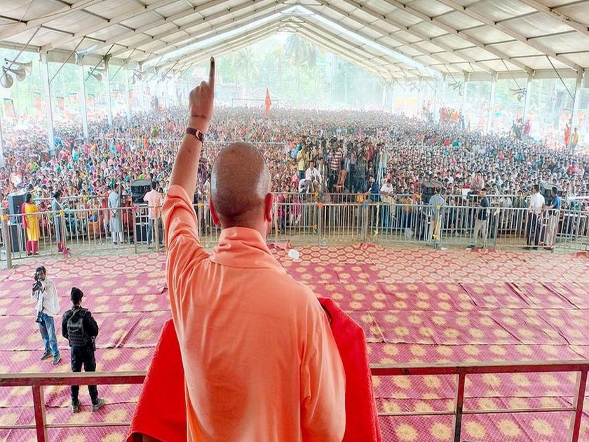 Solapur Loksabha Election - BJP Leader Yogi Adityanath Sabha in Solapur | 'राजतिलक की करो तयारी, आ रहे हैं भगवाधारी'चे पोस्टर झळकले; योगी आदित्यनाथ यांची सोलापुरात सभा