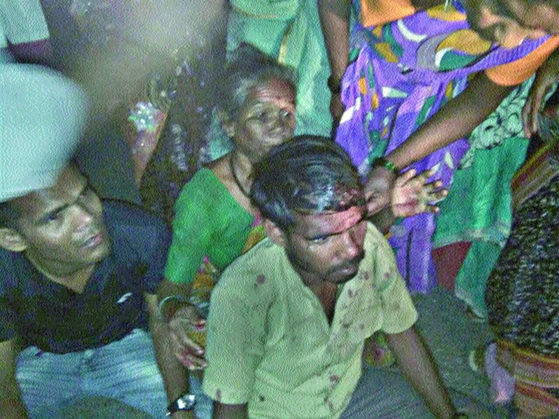 Adarshi gang of Adivasi youths in Kharghar, 8 cases of Atrocity filed | खारघरमध्ये आदिवासी तरुणांना बेदम मारहाण, आठ जणांविरोधात अ‍ॅट्रॉसिटीचा गुन्हा दाखल
