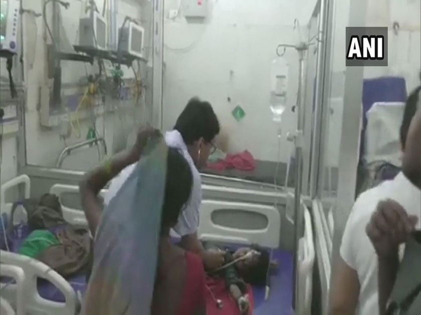 19 kids died due to encephalitis in muzaffarpur | बिहारमध्ये इन्सेफेलाईटीस आजाराचे थैमान, 19 मुलांचा मृत्यू