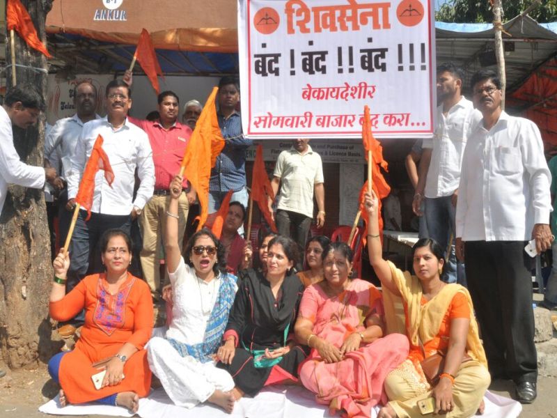 Following the movement of Shivsena, action taken against the hawkers of Shanti Nagar of Mira Road | शिवसेनेच्या आंदोलनानंतर मीरा रोडच्या शांतीनगरमधील फेरीवाल्यांवर कारवाई