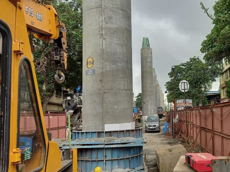 Thane Bhiwandi Kalyan Metro project stuck at Dhamankar Naka; Work stalled as the way forward was uncertain | ठाणे भिवंडी कल्याण मेट्रो प्रकल्प अडकला धामणकर नाक्यावर; पुढचा मार्ग निश्चित नसल्याने काम रखडले 