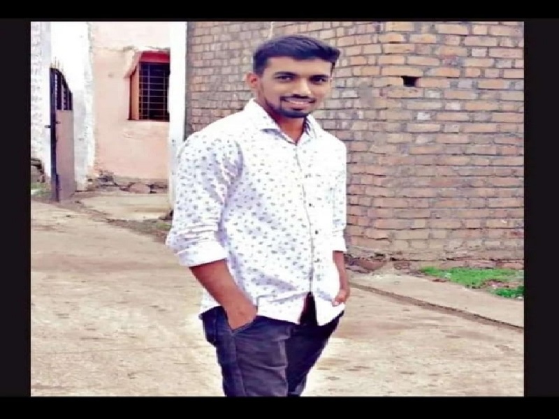 22 year old boy died as speeding car hits him on the Ahmedpur-Ambajogai road | पोलीस भरतीचे स्वप्न राहिले अपूरे; रस्त्यावर व्यायाम करताना कारने चिरडले; तरुणाचा जागीच मृत्यू