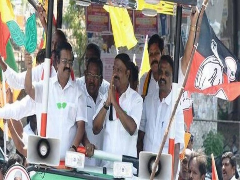 Lok Sabha Elections 2019 - Rs 1 Crore To Foreign Trips How Tamil Nadu Party inducement to Its Cadre | प्रचार करा आणि मिळवा 1 करोड रुपये, परेदश दौरा आणखी बरचं काही...