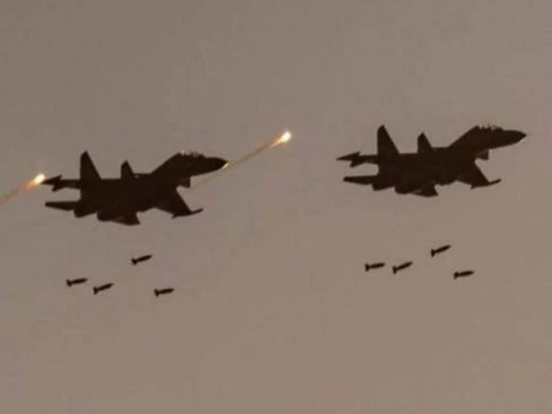 indian air force excercise vayu shakti 2019 at pokhran range in rajasthan | VIDEO: भारतीय हवाई दलाचा चित्तथरारक युद्धसराव, "कोणत्याही परिस्थितीला सामोरं जाण्यास तयार"