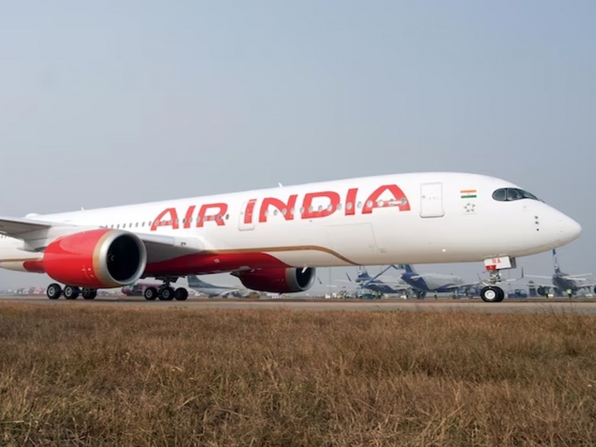 Flight of passengers from Nagpur at Mumbai Airport; Ignoring the flight of Air India aircraft | मुंबई विमानतळावर नागपुरातील प्रवाशांचे हाल; एअर इंडियाच्या विमानाच्या उड्डाणाकडे दुर्लक्ष