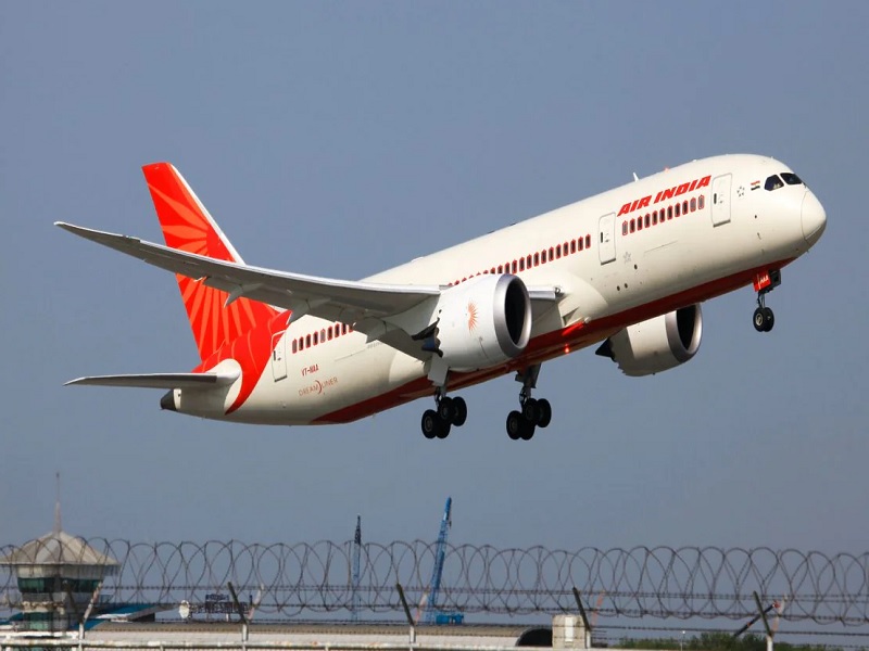 Pune International Airport Pune-Mumbai flight, which was stopped five years ago, will resume from Sunday | Pune International Airport | पाच वर्षांपूर्वी बंद पडलेली पुणे-मुंबई विमानसेवा रविवारपासून सुरू