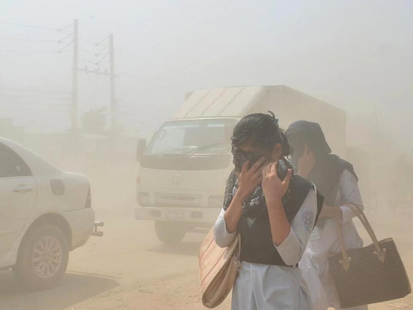 Not the air but poison, India is the third in the world in pollution; Delhi is the most polluted city | हवा नव्हे नाकावाटे विषच, प्रदूषणात भारत जगात तिसरा; दिल्ली ठरले सर्वात प्रदूषित शहर