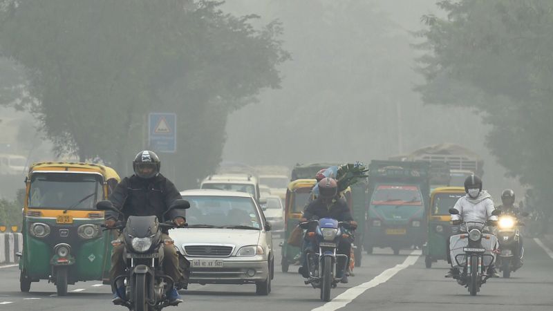 1.8 lakh lakh victims of air pollution in Maharashtra every year | महाराष्ट्रात दरवर्षी १.८ लाख लाेक प्रदूषित हवेचे बळी