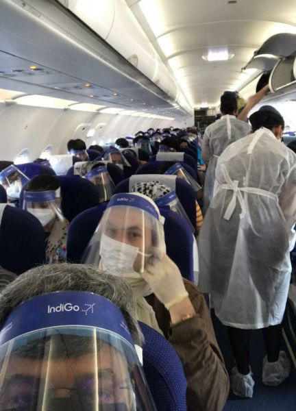 375 passengers arrived in Nagpur from four planes | नागपुरात चार विमानांमधून आलेत ३७५ प्रवासी