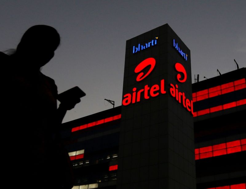 Airtel's offer to offer 70 GB data at 448 rupees | एअरटेलची धमाकेदार ऑफर, 448 रुपयांत देणार 70 जीबी डेटा