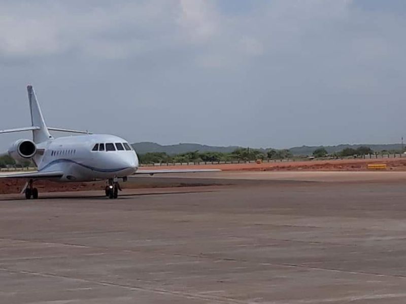 Sindhudurg Ratnagiri Vimanaswa', flying through Mumbai, Nashik, Pune says by suresh prabhu | सिंधुदुर्ग रत्नागिरी विमानसेवेवर ‘प्रभूकृपा’, उडाण योजनेत मुंबई, नाशिक, पुण्यातून उड्डाण