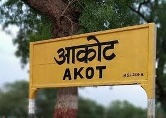 Akot: rebelition avoided in BJP-Congress | अकोट : भाजप-काँग्रेसमध्ये बंडखोरी टळली