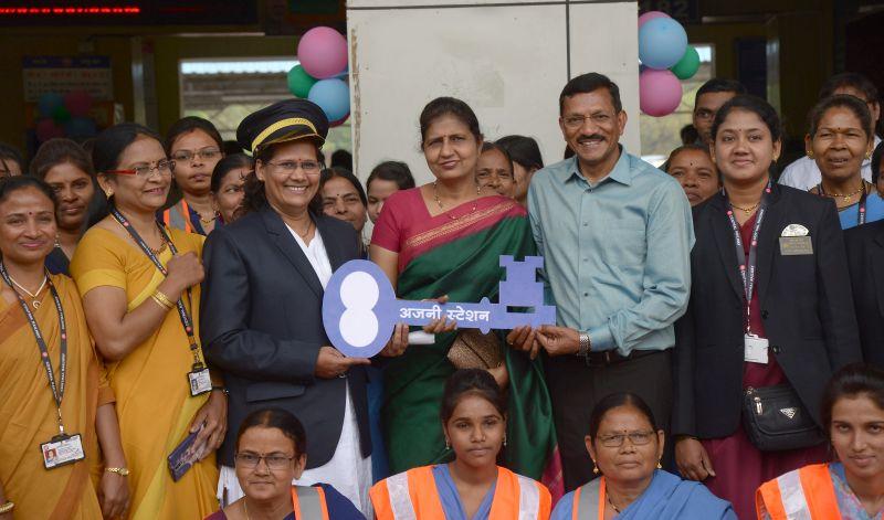 The command of the Ajni railway station is in the hands of women | अजनी रेल्वे स्थानकाची कमान महिलांच्या हाती