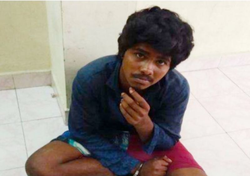 Tamil Nadu teen sets father ablaze for refusing film ticket money | मुलाचे धक्कादायक कृत्य, सिनेमासाठी पैसे दिले नाहीत म्हणून वडिलांना पेटविले