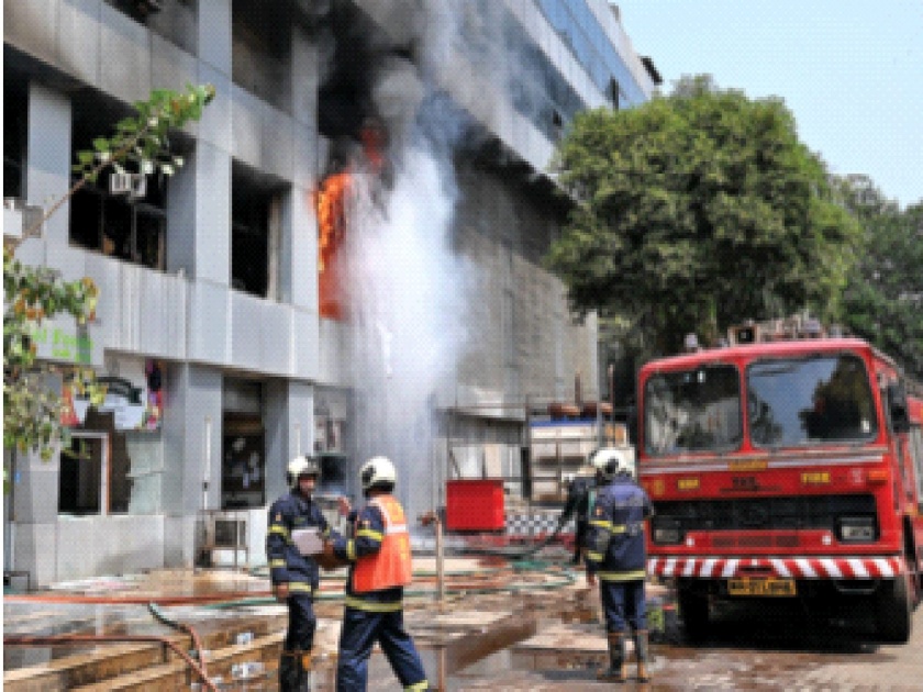 Fear does not end here! The second fire at Kovid Hospital in six months | भय इथले संपत नाही! सहा महिन्यांत कोविड रुग्णालयात आगीची दुसरी घटना 