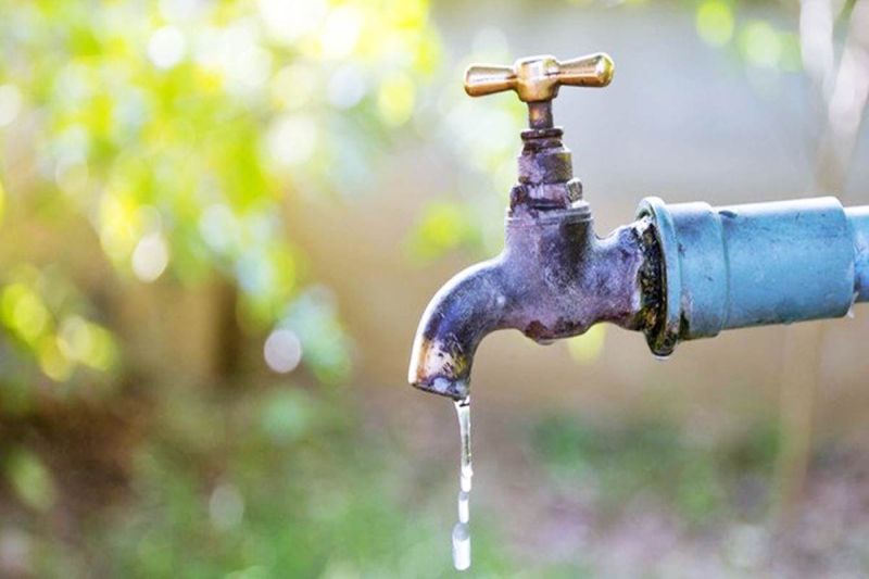 Villagers in 510 villages in Akola district do not get 55 liters of water! | अकोला जिल्ह्यातील ५१० गावांत ग्रामस्थांना मिळत नाही ५५ लीटर पाणी!