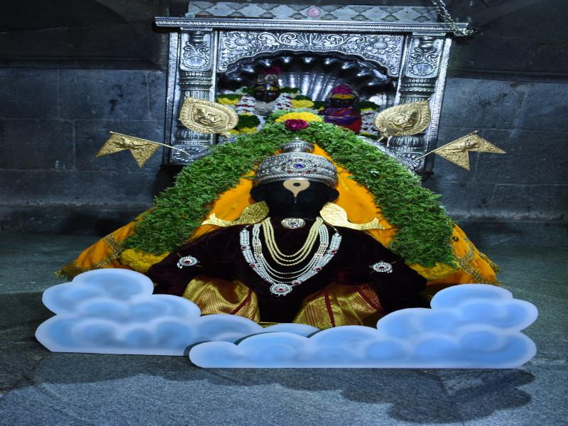 Shree Vitthal Avatar on the Sanjeevan Samadhi of Mauli | माऊलींच्या संजीवन समाधीवर साकारला श्रींचा विठ्ठल अवतार