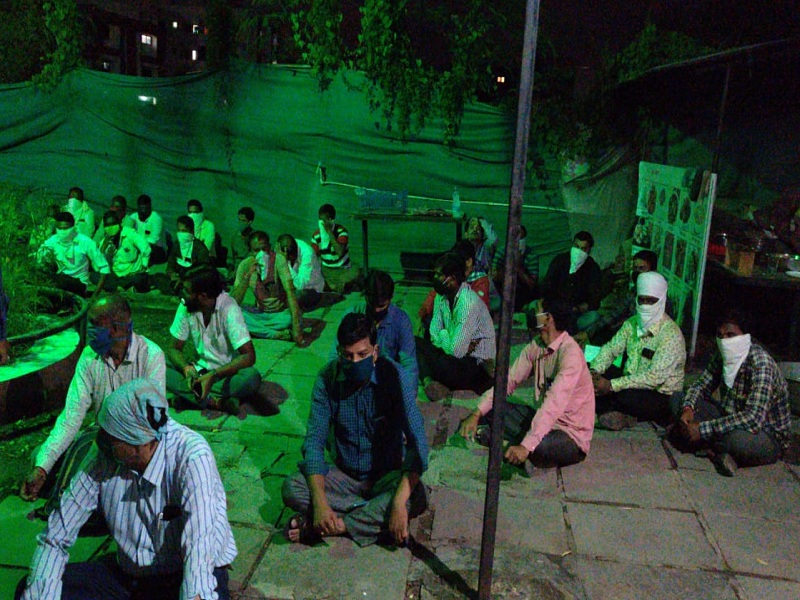 'Darbar' full of drunkards despite ban; Crime case against 28 persons in Aurangabad | बंदी असतानाही मद्यपींचा भरला 'दरबार'; गुन्हेशाखेची २८ जणांवर कारवाई