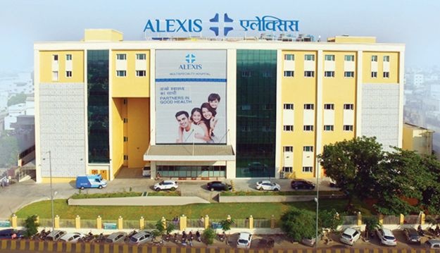 Seven machines seized at Alexis Hospital in Nagpur | नागपुरातील एलेक्सिस रुग्णालयातील सात मशीन जप्त
