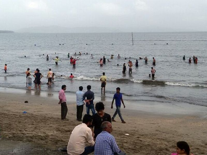 DNA tourists drown in Alibaug sea, disappearance | अलिबाग समुद्रात दोन पर्यटक बुडून बेपत्ता
