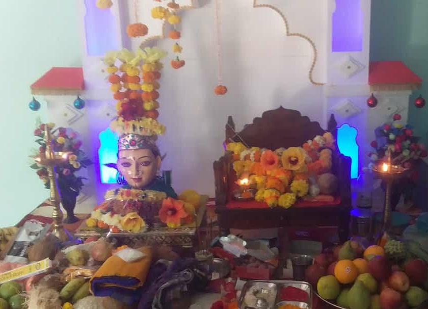 in raigad district navratri festival is celebrated in a devotional atmosphere in the spirit of tradition | रायगड जिल्ह्यात पारंपारीकतेची कास धरीत भक्तीमय वातावरणात नवरात्रौत्सव साजरा