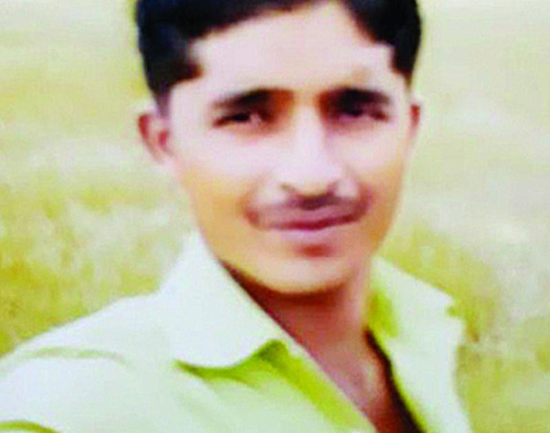 Chikhali: Death of young man in an unknown vehicle | चिखली : अज्ञात वाहनाच्या धडकेत युवकाचा मृत्यू