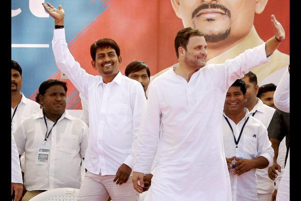Gujarat Congress MLA Alpesh Thakore may join BJP | लोकसभेआधीच गुजरात काँग्रेसला खिंडार? अल्पेश ठाकोर साथ सोडणार