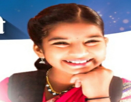 In Pune, a 14-year-old schoolgirl committed suicide by hanging herself | पुण्यात १४ वर्षाच्या शाळकरी मुलीनं ओढणीनं गळफास घेऊन केली आत्महत्या