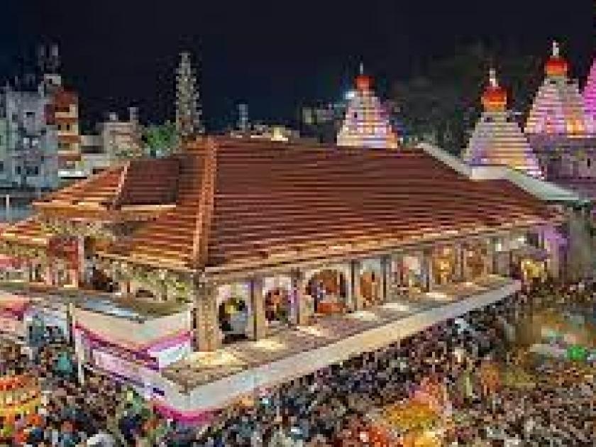 Devotees crowded Ambabai temple on the eve of Navratri Festival | नवरात्रौत्सवाच्या पूर्वसंध्येलाच अंबाबाई मंदिर गजबजले, तोफेच्या सलामीने होईल घटस्थापना