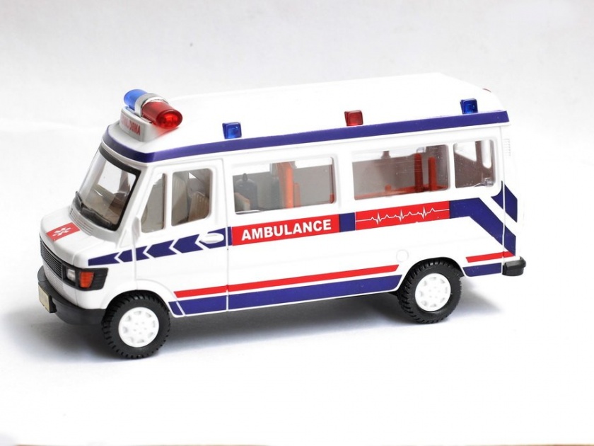 Ambulances now have 'GPS' | रुग्णवाहिकांवर आता ‘जीपीएस’