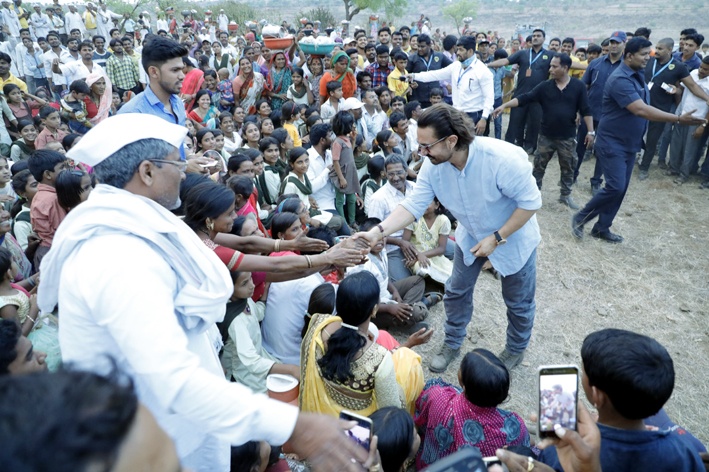 Make Maharashtra shine - Aamir Khan | महाराष्ट्राला पाणीदार बनवा - आमिर खान