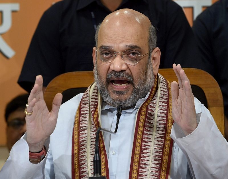 Corona Vaccine Central government to speed up covid 19 vaccination in the country from July August said home minister Amit Shah | Corona Vaccine : जुलै-ऑगस्ट महिन्यापासून केंद्र सरकार देशात लसीकरणाचा वेग वाढवणार - अमित शाह